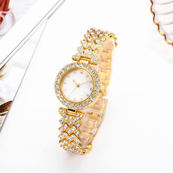 Fashion Simple Women's Quartz Watch Diamond Alloy. close up
